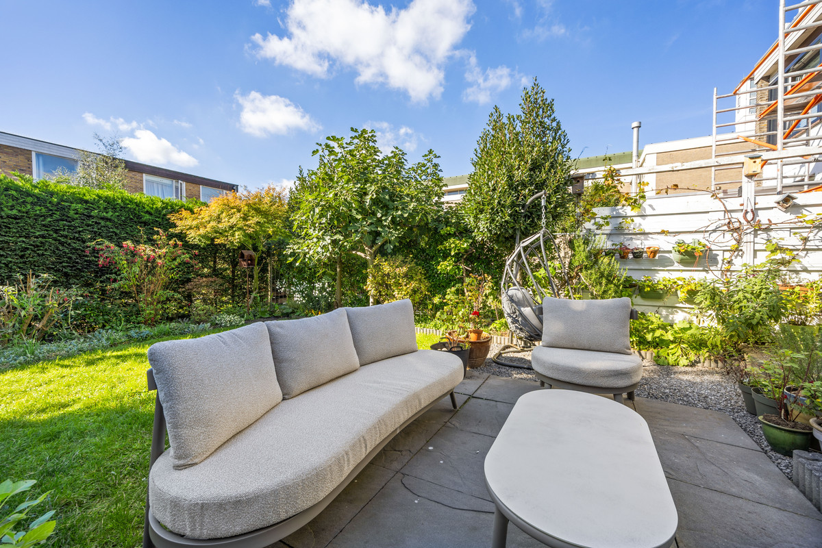 Tussenwoning te koop: Prinses Irenelaan 13, Voorburg