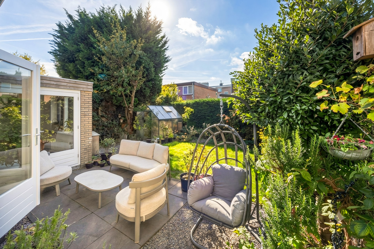 Tussenwoning te koop: Prinses Irenelaan 13, Voorburg