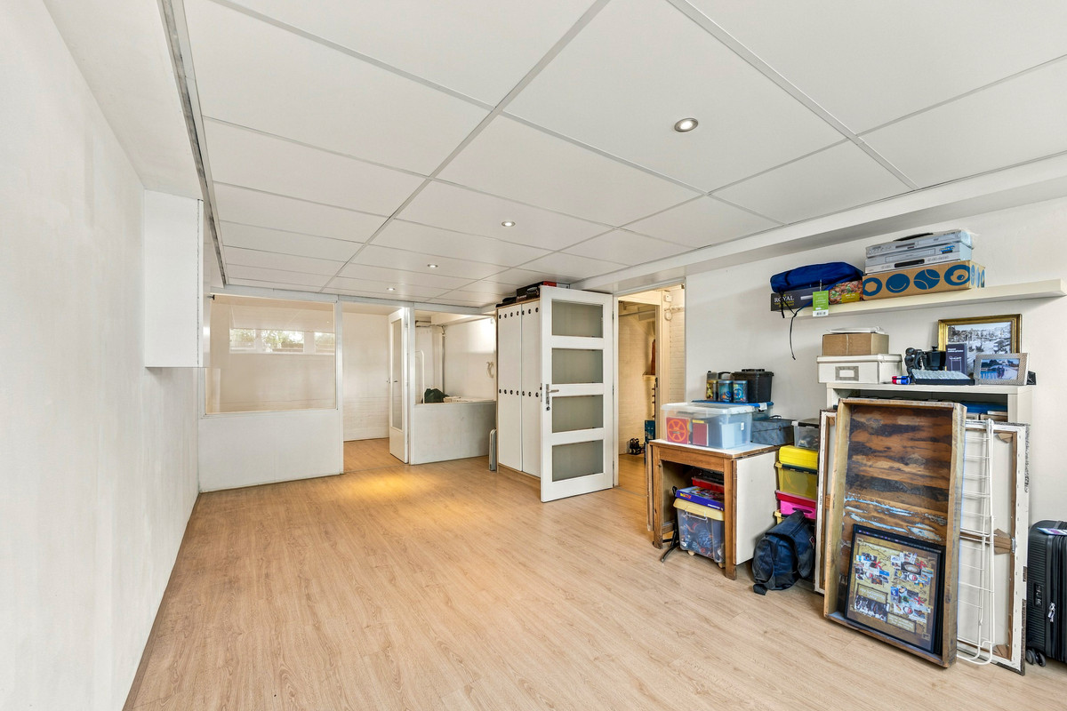 Tussenwoning te koop: Prinses Irenelaan 13, Voorburg