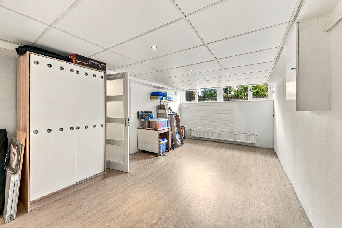 Tussenwoning te koop: Prinses Irenelaan 13, Voorburg