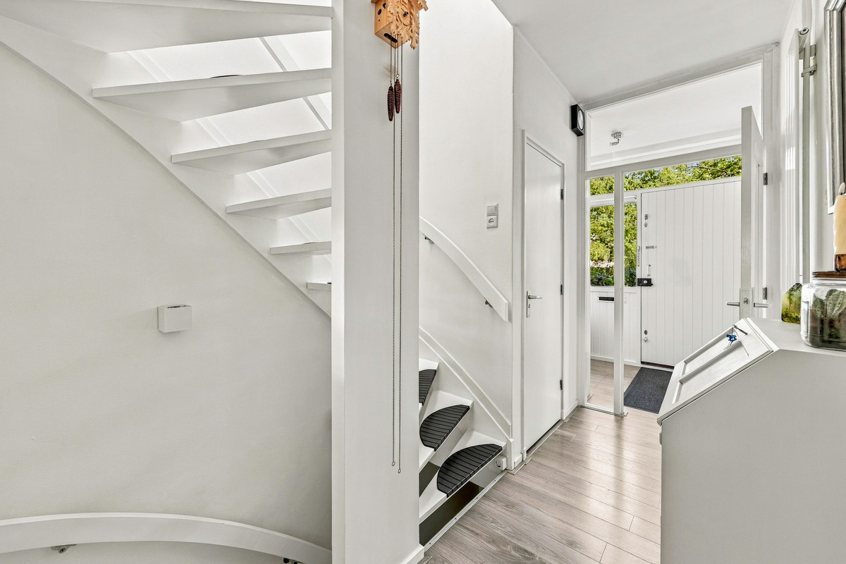 Tussenwoning te koop: Prinses Irenelaan 13, Voorburg
