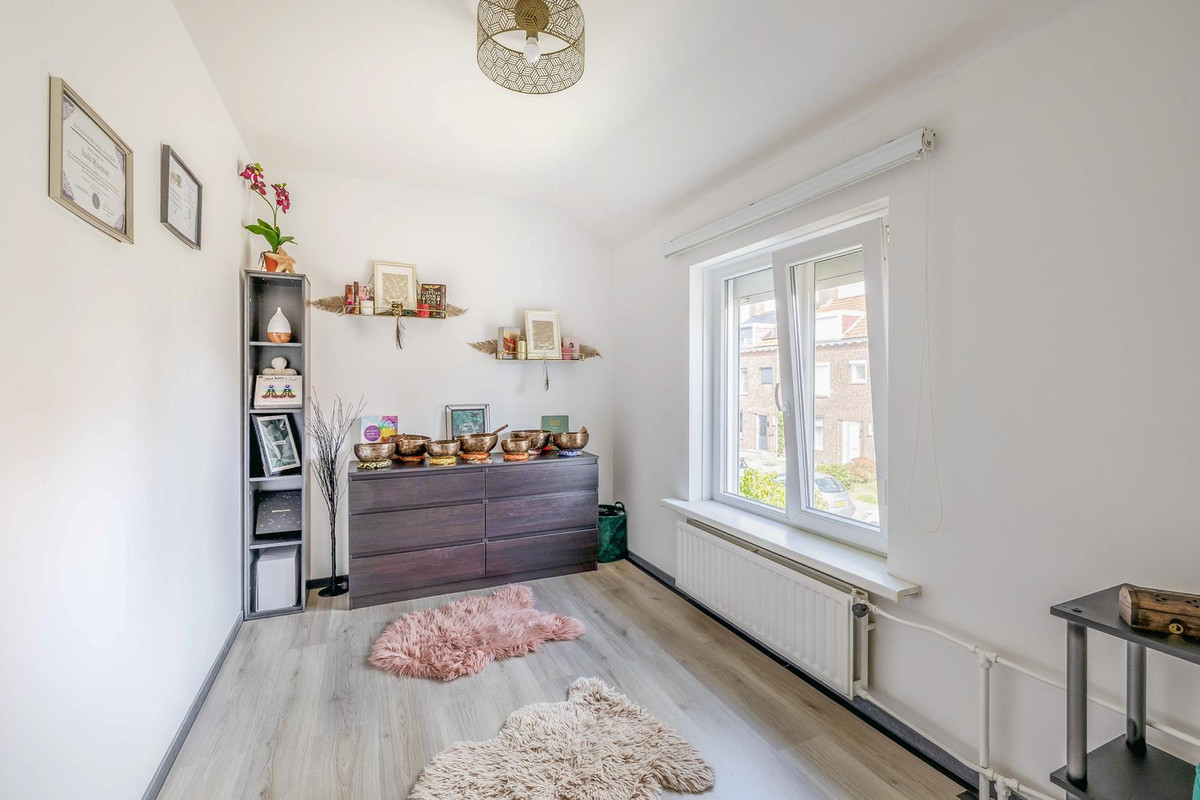 Tussenwoning te koop: van Kleefstraat 10, Tegelen