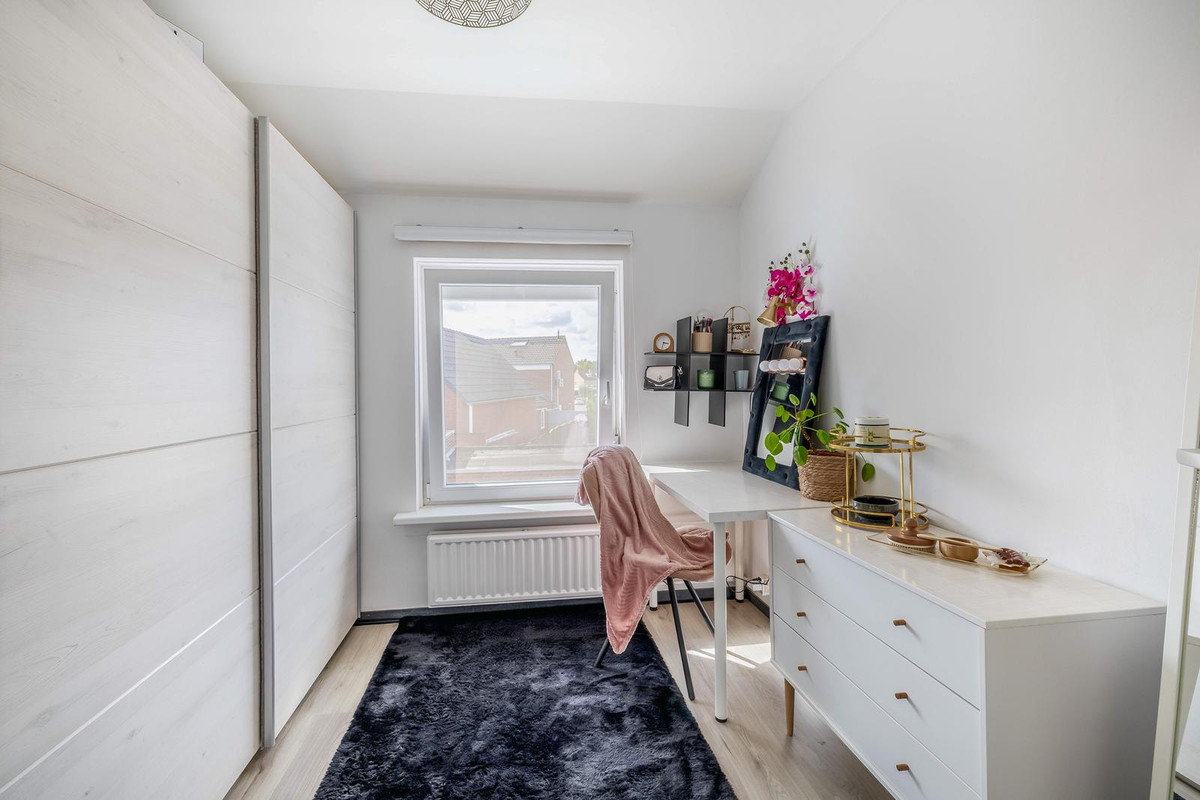 Tussenwoning te koop: van Kleefstraat 10, Tegelen