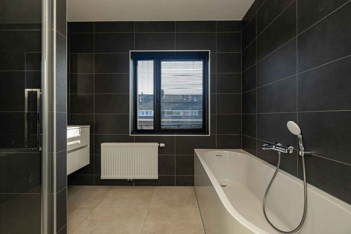 Appartement te koop: Lumeystraat 20B, Rotterdam