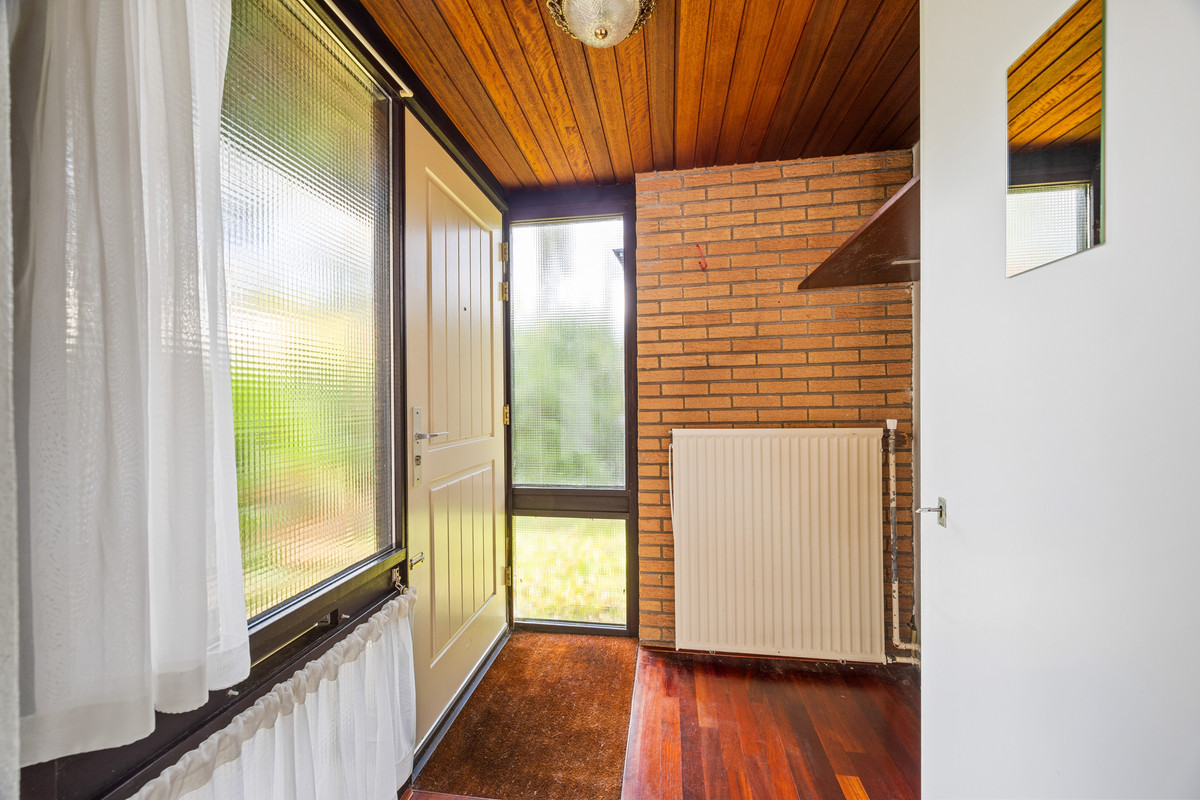 Tussenwoning te koop: Rozentuin 268, Voorburg