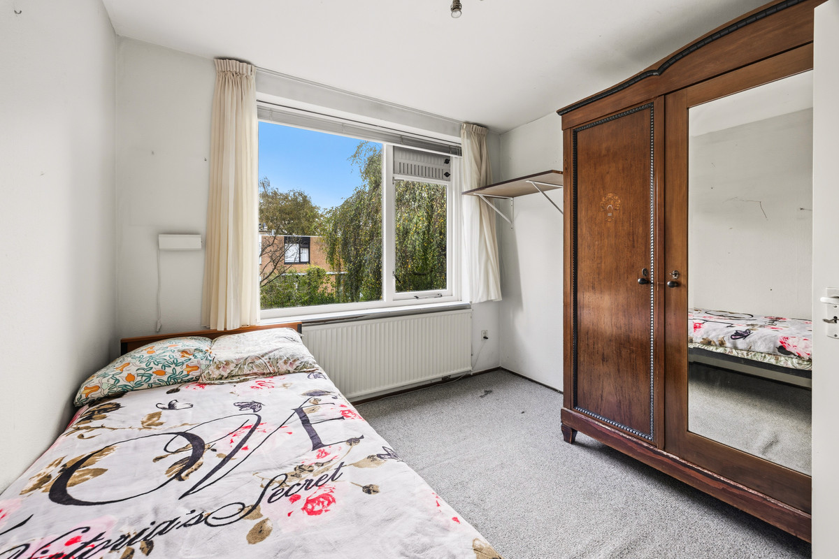 Tussenwoning te koop: Rozentuin 268, Voorburg