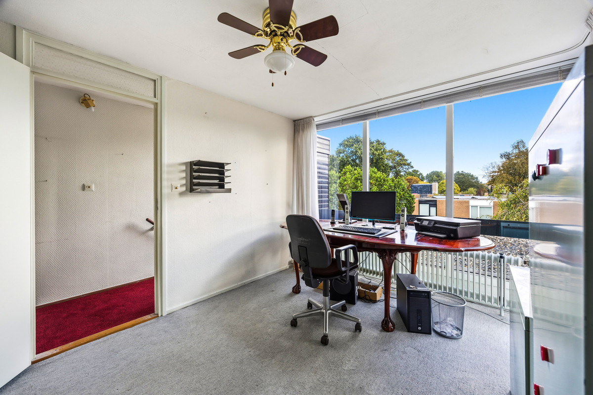 Tussenwoning te koop: Rozentuin 268, Voorburg