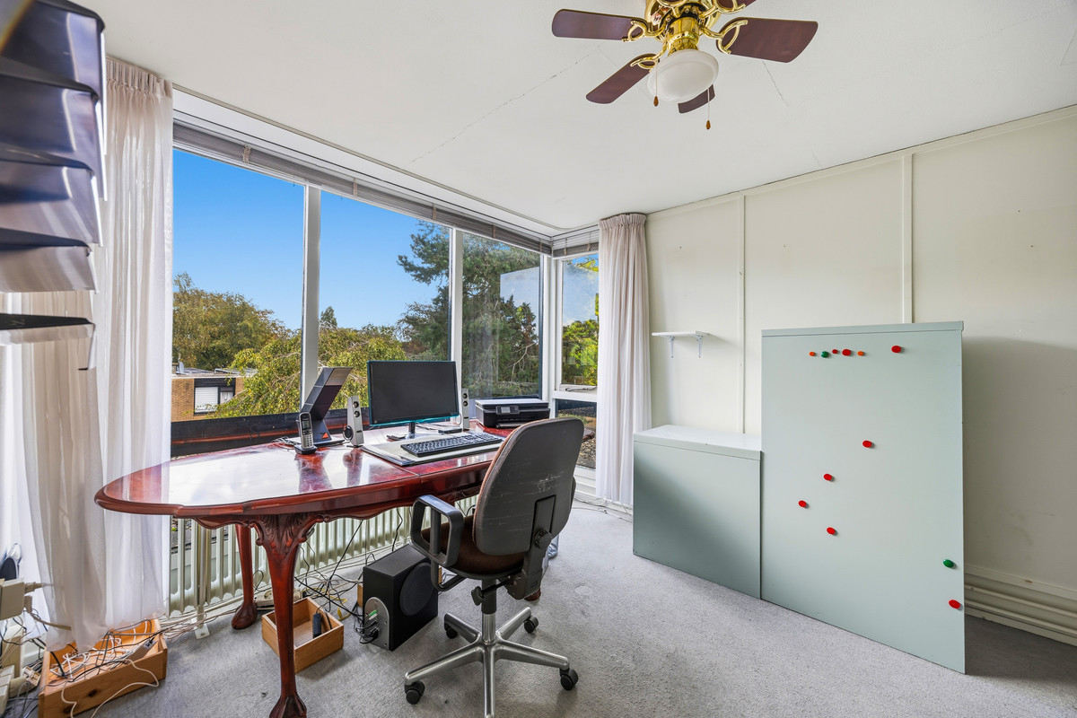Tussenwoning te koop: Rozentuin 268, Voorburg
