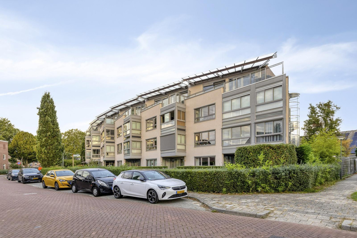 Appartement te koop: Johanna Naber-erf 428A, Dordrecht