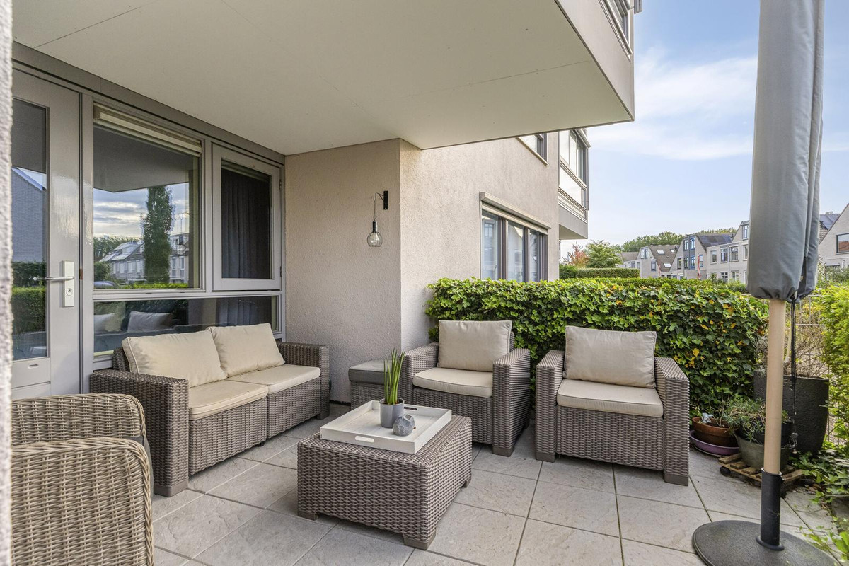 Appartement te koop: Johanna Naber-erf 428A, Dordrecht