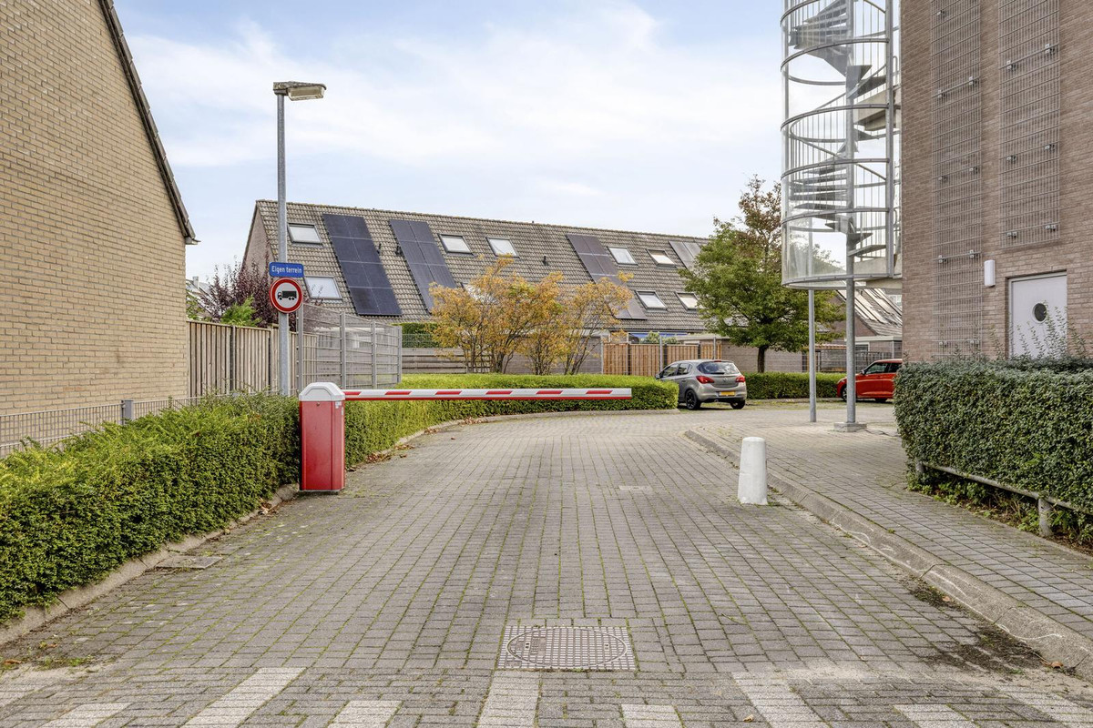 Appartement te koop: Johanna Naber-erf 428A, Dordrecht
