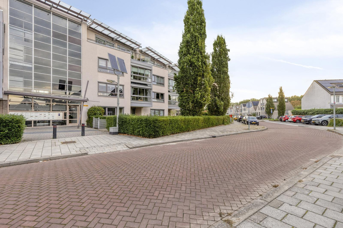 Appartement te koop: Johanna Naber-erf 428A, Dordrecht