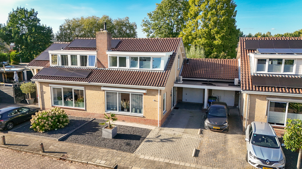 Tussenwoning te koop: Prins Mauritssingel 36, Beesd