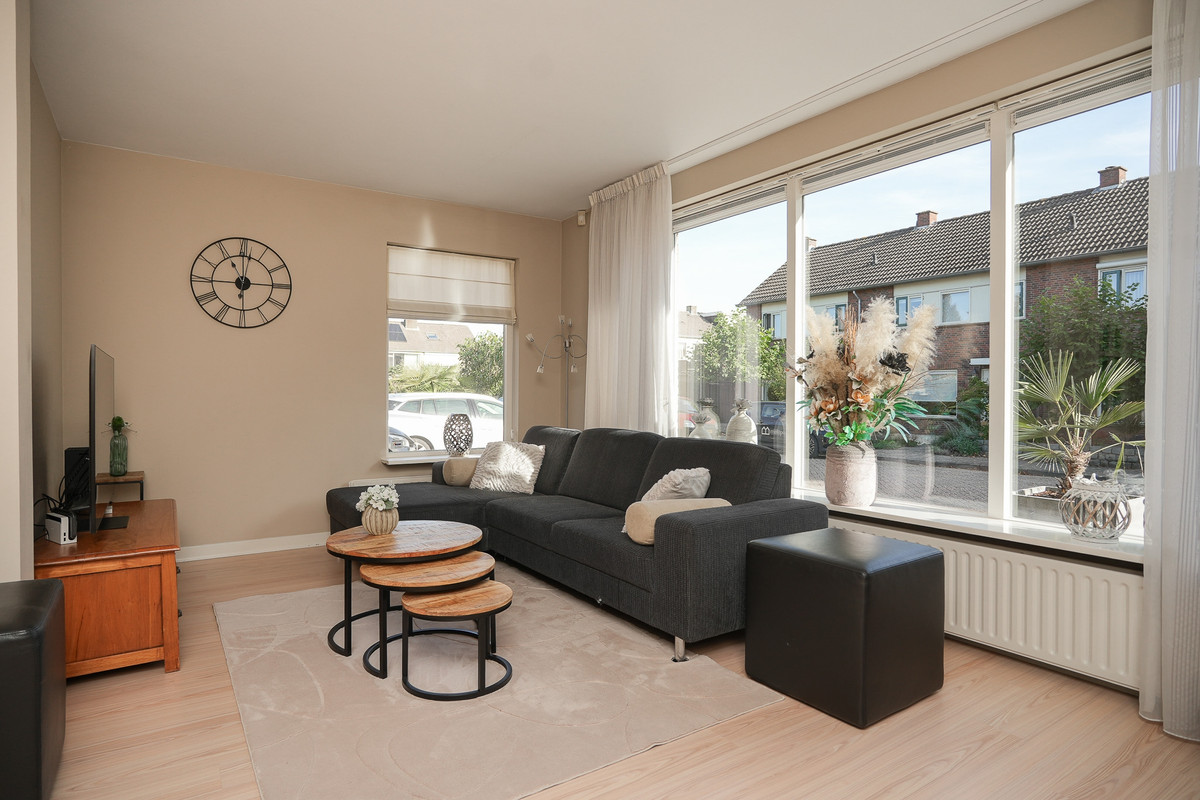 Tussenwoning te koop: Prins Mauritssingel 36, Beesd