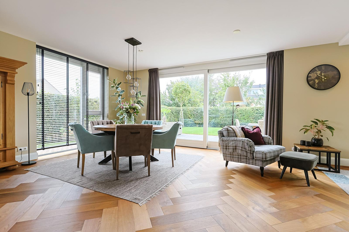 Vrijstaande woning te koop: Veldesdoorn 23, Nieuwveen