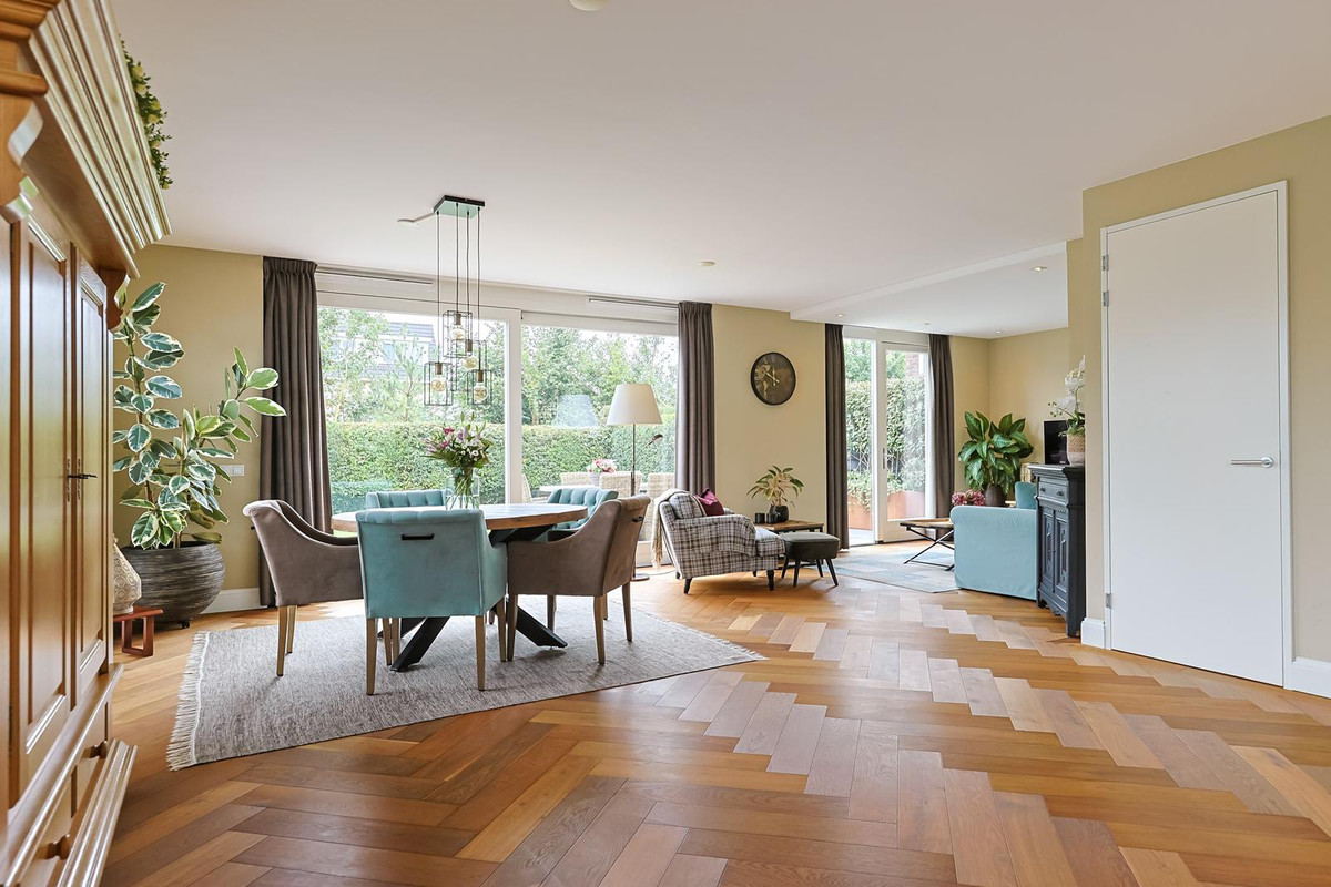 Vrijstaande woning te koop: Veldesdoorn 23, Nieuwveen