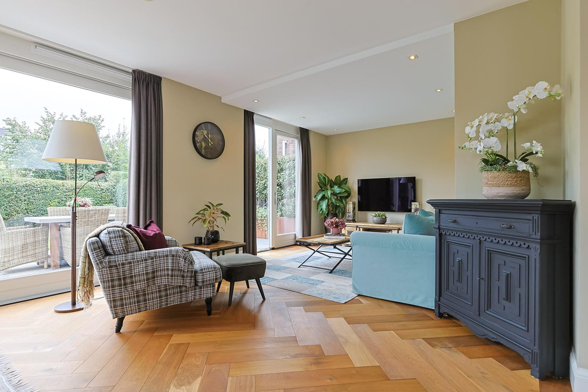 Vrijstaande woning te koop: Veldesdoorn 23, Nieuwveen