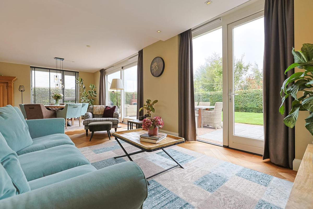 Vrijstaande woning te koop: Veldesdoorn 23, Nieuwveen