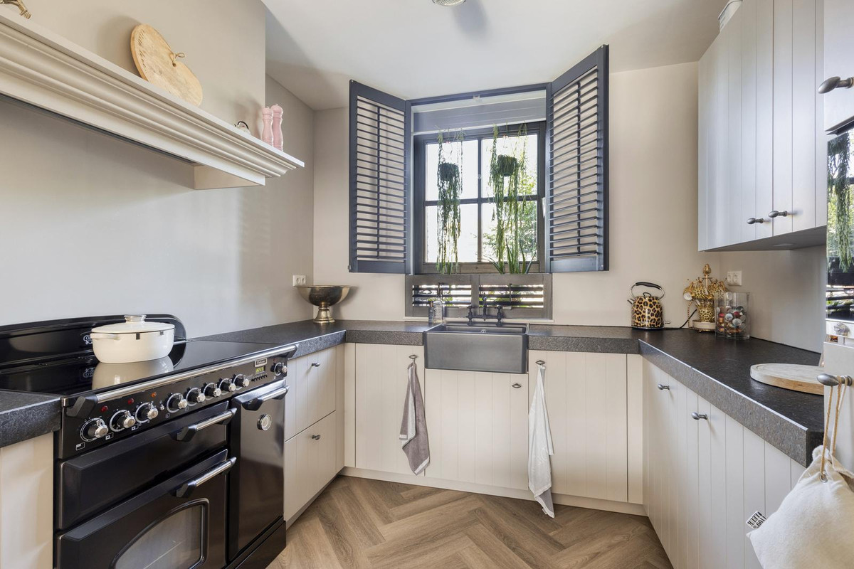 Tussenwoning te koop: Melassekaai 7, Bergen Op Zoom