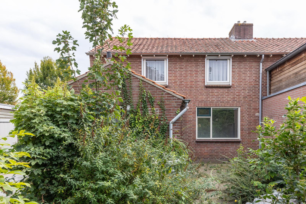 Hoekwoning te koop: Bernhardstraat 15, Groenlo