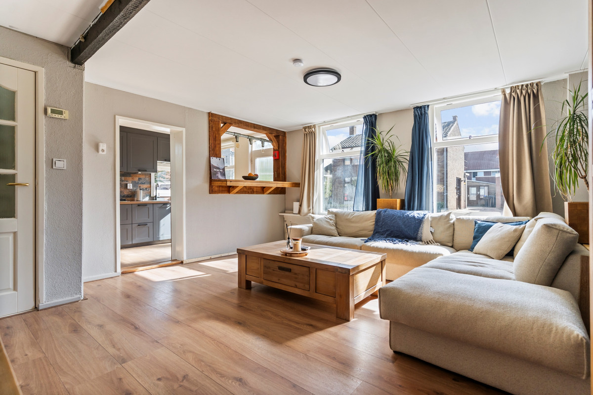 Hoekwoning te koop: Julianaweg 35, Melissant