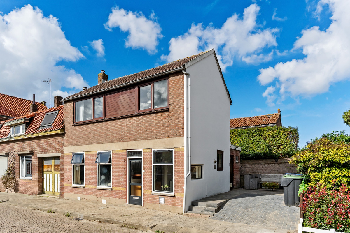 Hoekwoning te koop: Julianaweg 35, Melissant