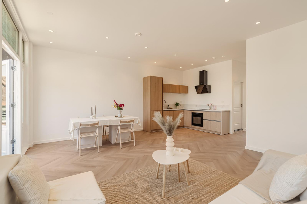 Appartement te koop: Bergweg 330B, Rotterdam