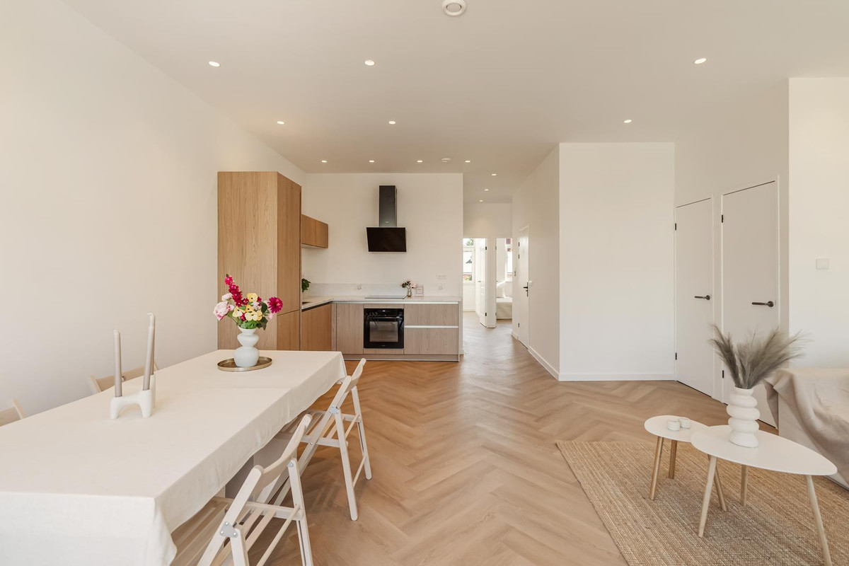 Appartement te koop: Bergweg 330B, Rotterdam