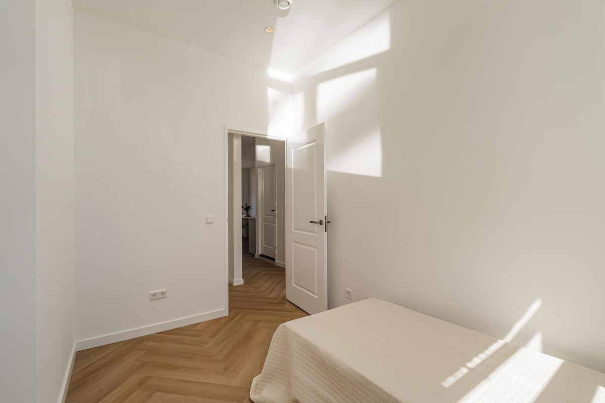Appartement te koop: Bergweg 330B, Rotterdam