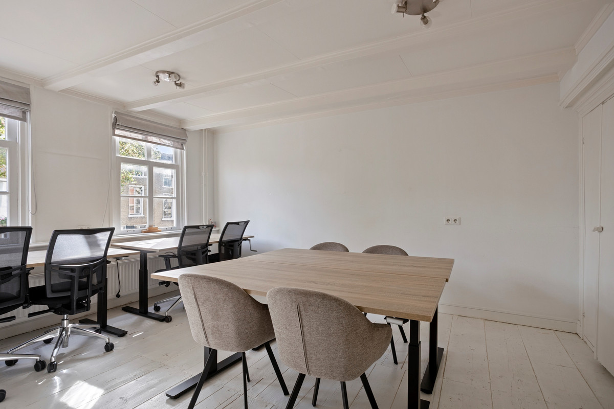Tussenwoning te koop: Voorstraat 31, Middelharnis
