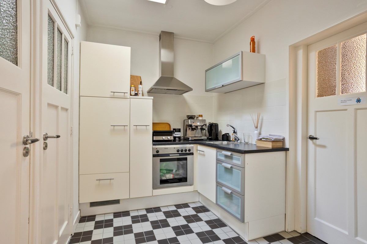 Tussenwoning te koop: Voorstraat 31, Middelharnis