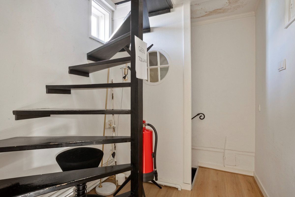Tussenwoning te koop: Voorstraat 31, Middelharnis