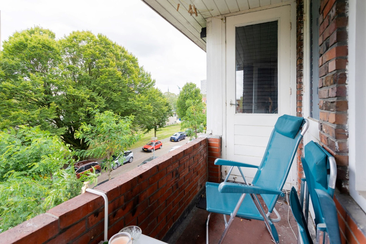 Appartement te huur: Oosterhamrikkade 64B, Groningen