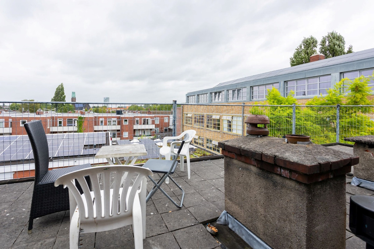 Appartement te huur: Oosterhamrikkade 64B, Groningen