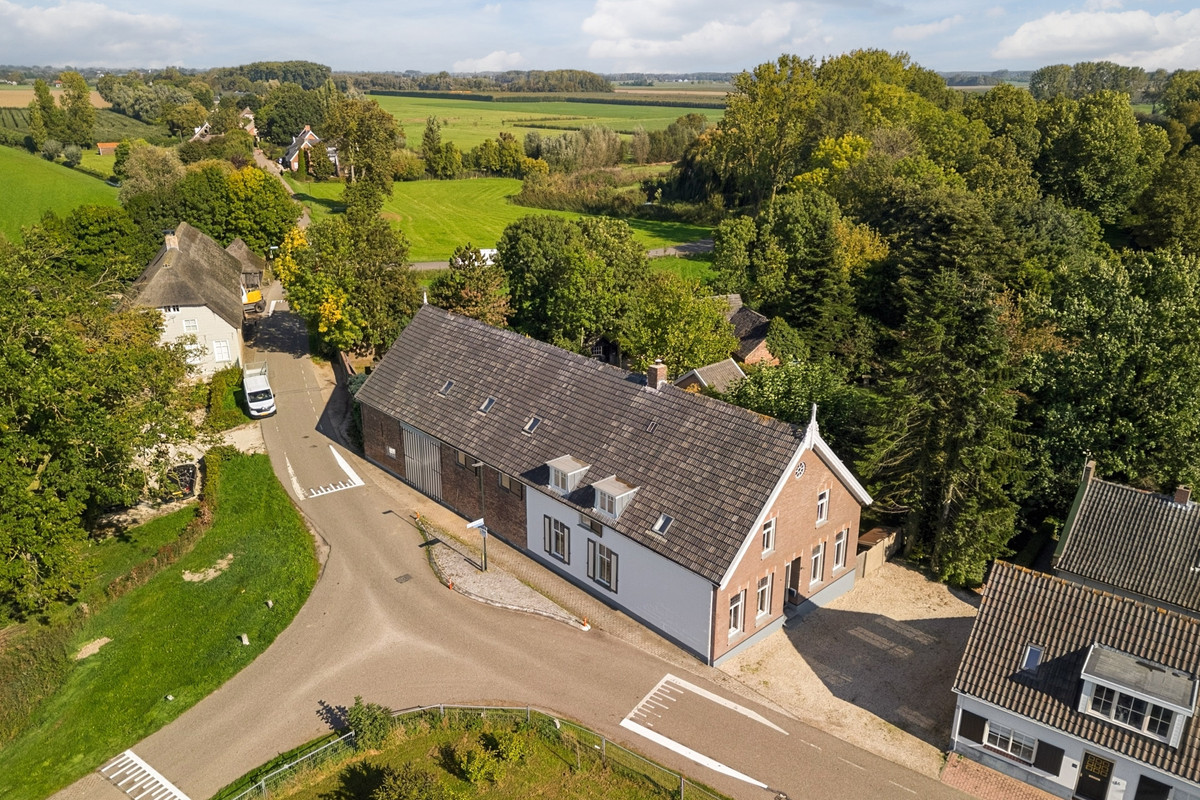 Appartement te koop: Dussen Dijk 18, Dussen