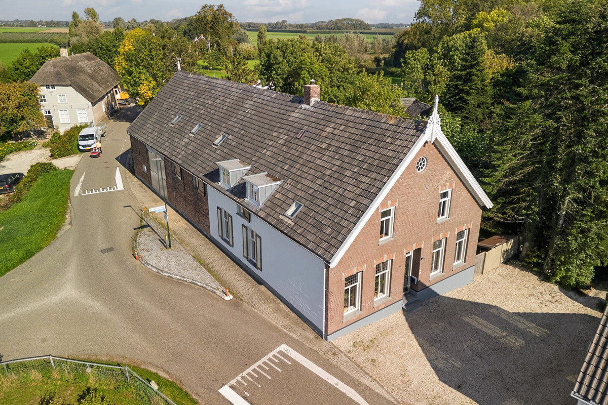 Appartement te koop: Dussen Dijk 18, Dussen