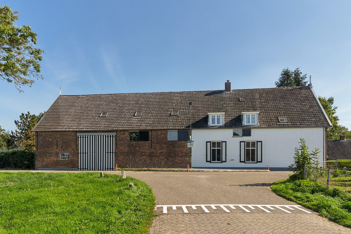 Appartement te koop: Dussen Dijk 18, Dussen