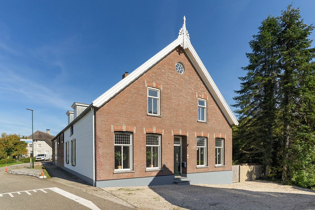 Appartement te koop: Dussen Dijk 18, Dussen