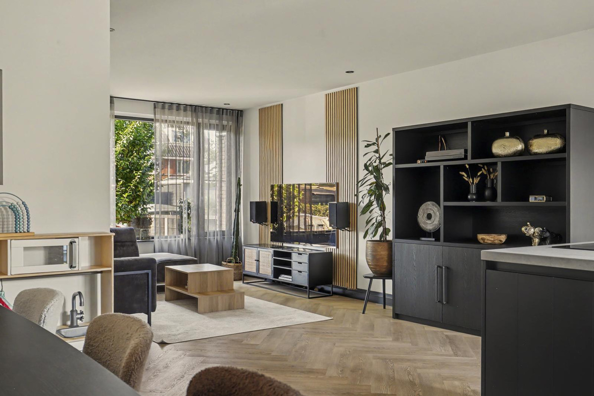 Tussenwoning te koop: Singel 11, Puttershoek