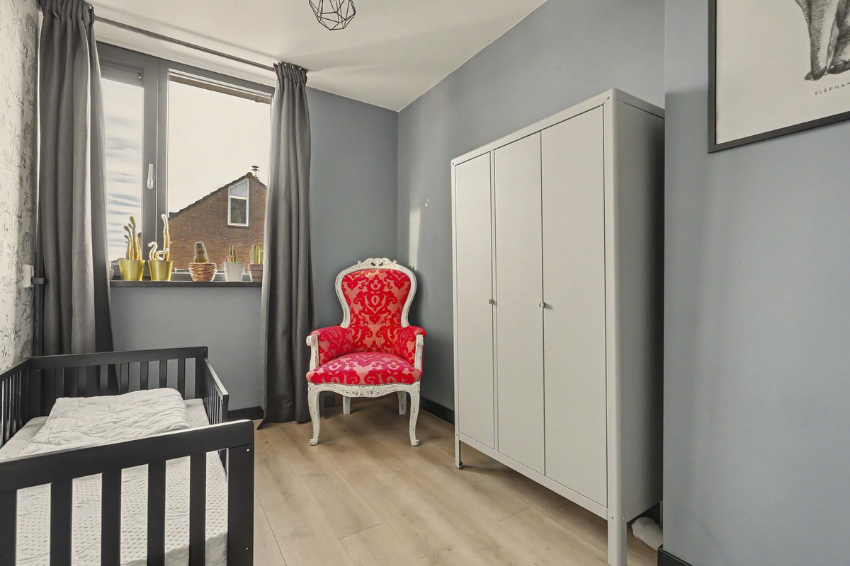 Tussenwoning te koop: Singel 11, Puttershoek