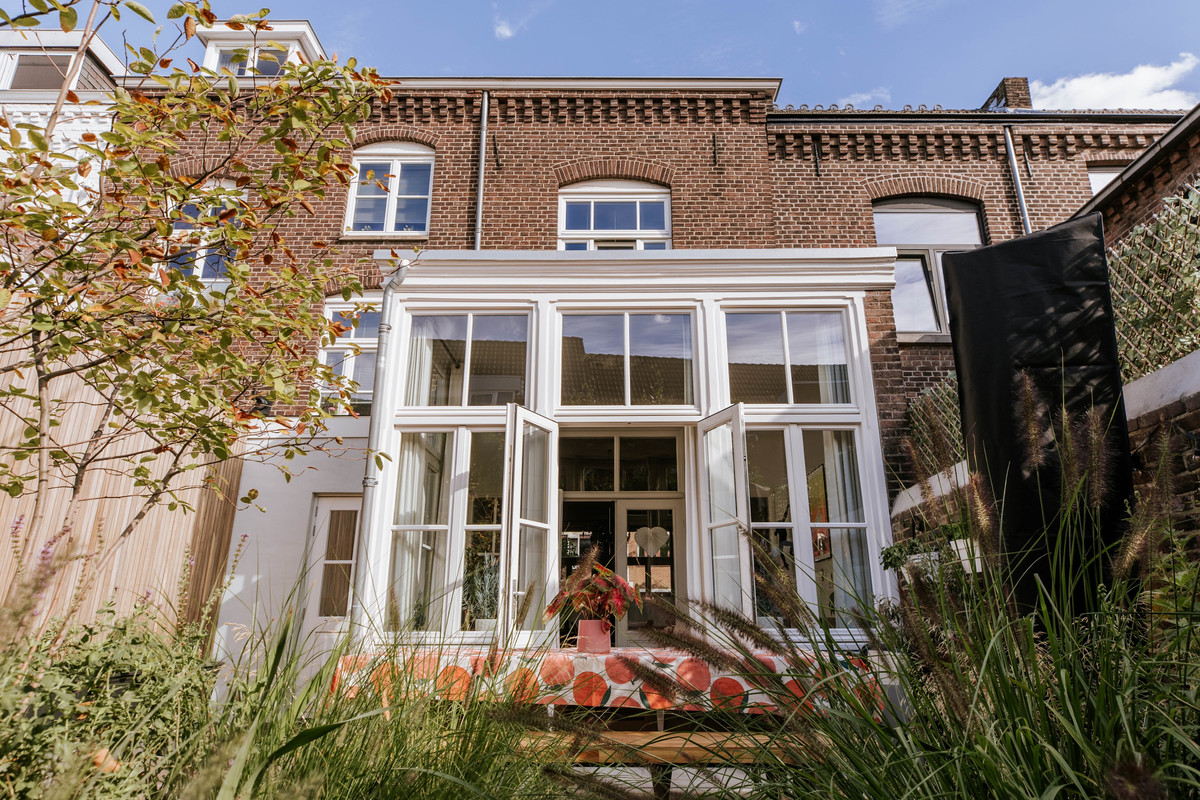 Tussenwoning te koop: Godsweerdersingel 17, Roermond