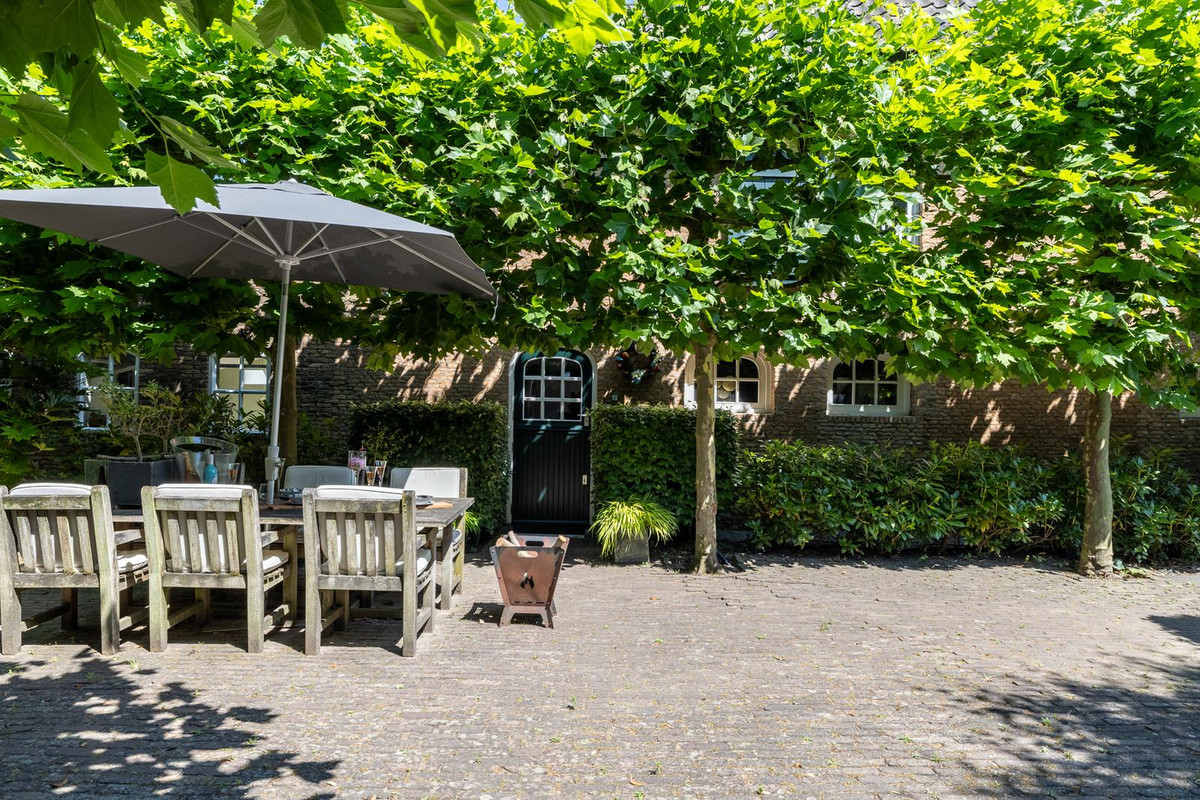 Twee-onder-één-kap te koop: Dorstseweg 4A, Bavel