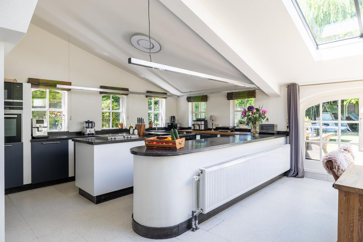 Twee-onder-één-kap te koop: Dorstseweg 4A, Bavel