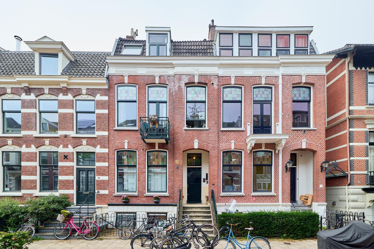 Tussenwoning te koop: F.C. Dondersstraat 20, Utrecht