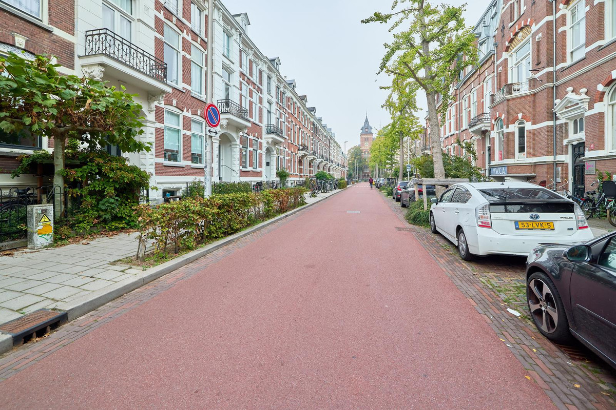 Tussenwoning te koop: F.C. Dondersstraat 20, Utrecht