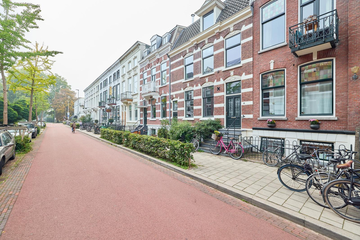 Tussenwoning te koop: F.C. Dondersstraat 20, Utrecht