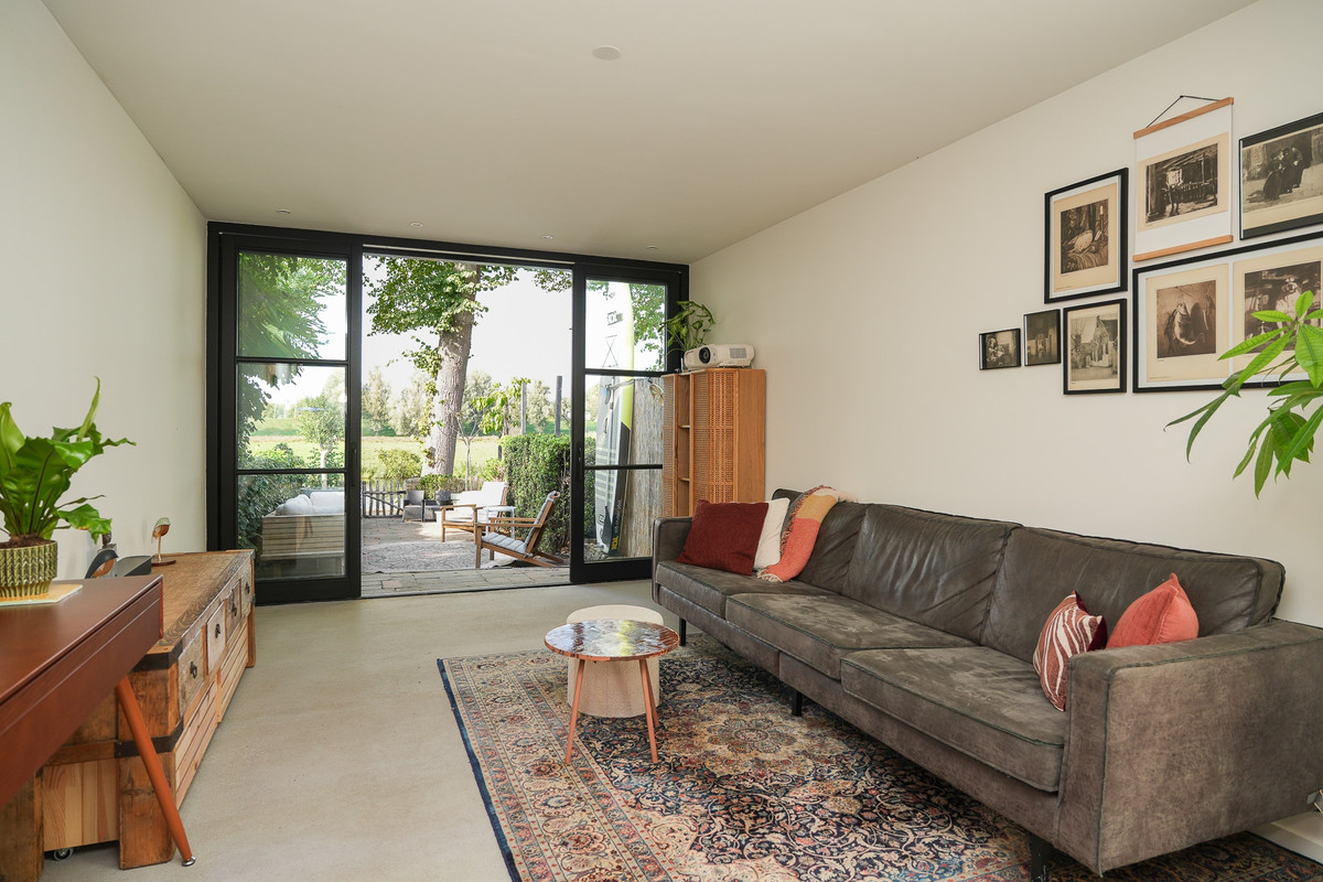 Hoekwoning te koop: Voorstraat 13, Heukelum