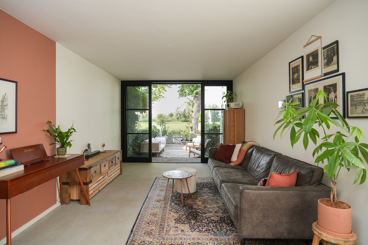 Hoekwoning te koop: Voorstraat 13, Heukelum