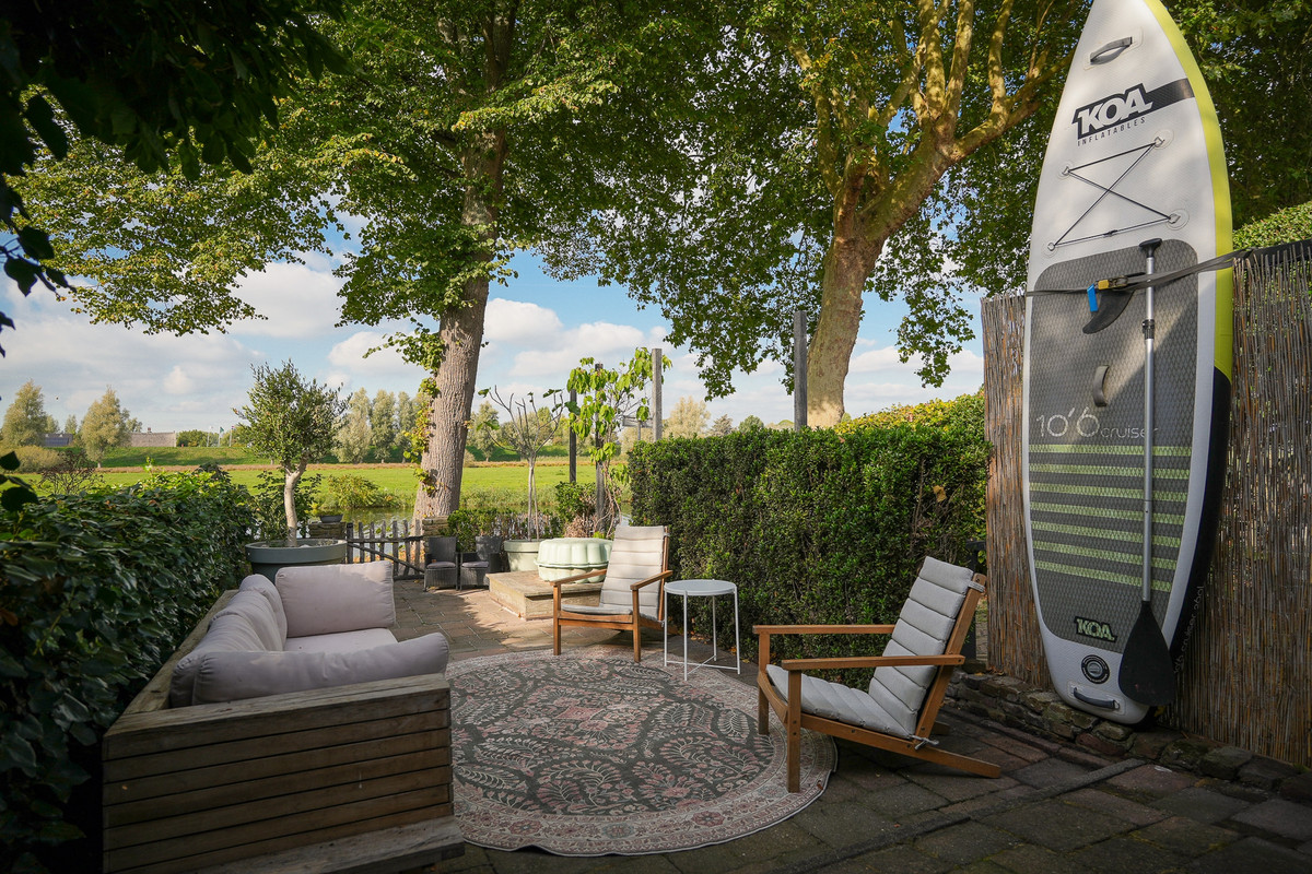 Hoekwoning te koop: Voorstraat 13, Heukelum