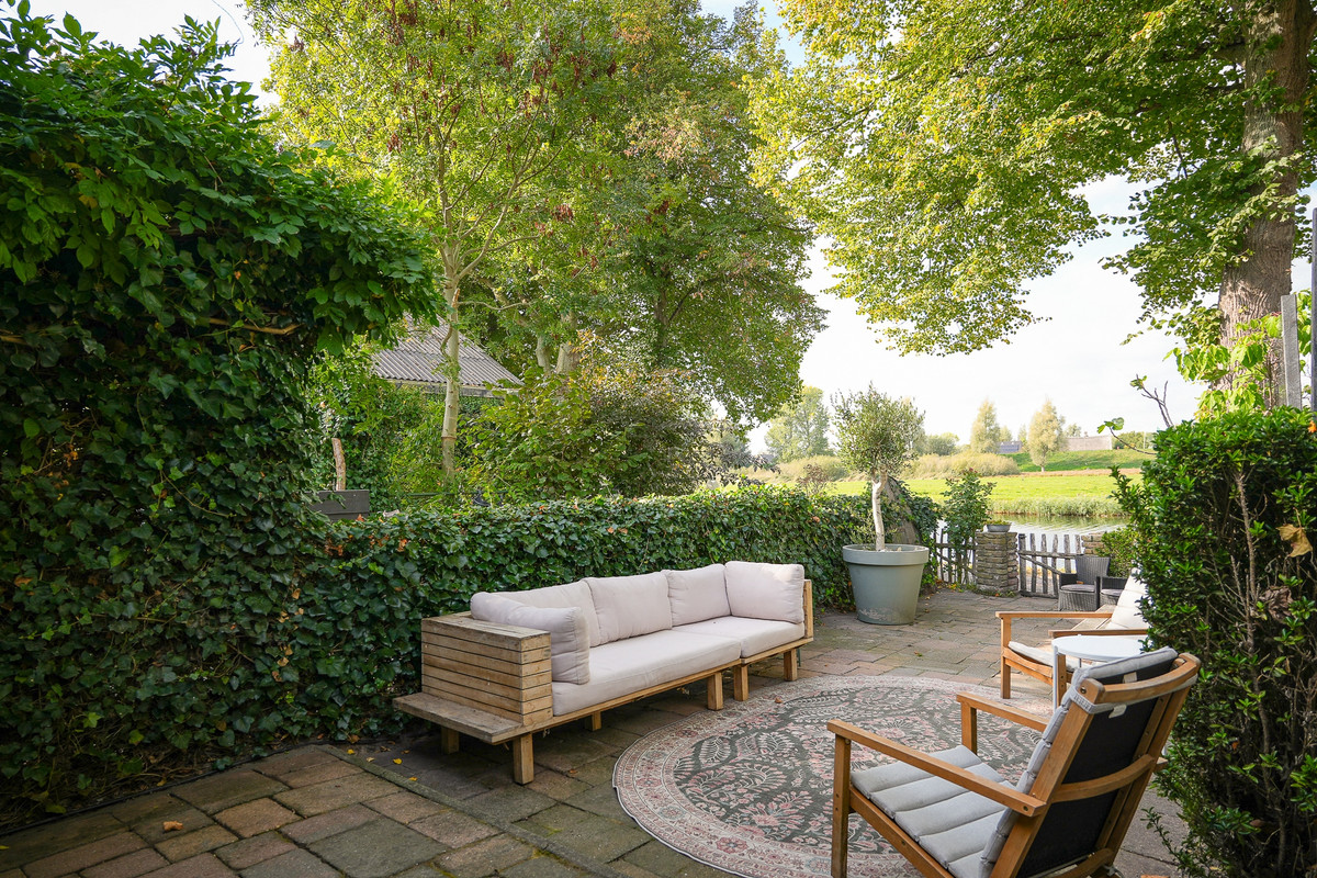 Hoekwoning te koop: Voorstraat 13, Heukelum